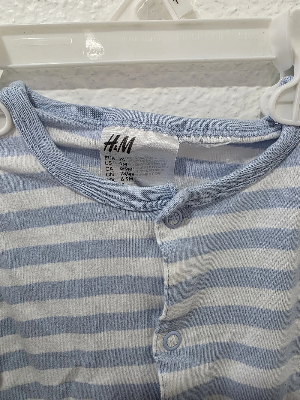 H&M dressing picture